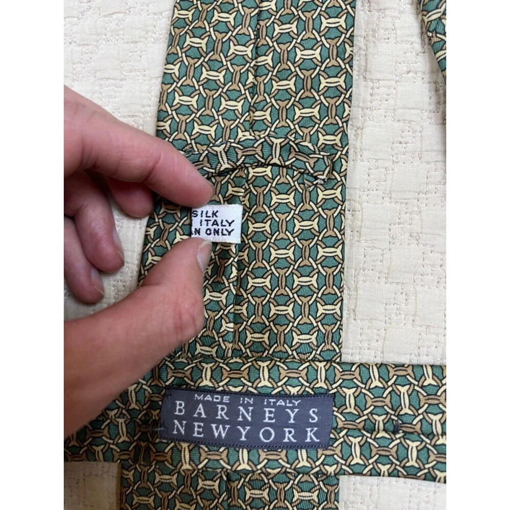 Barneys New York Silk Tie‎ Knots Green and Yellow Made in Italy 55